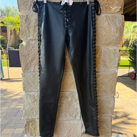 Elegant Moments Leather Pants M - Picture 1 of 8